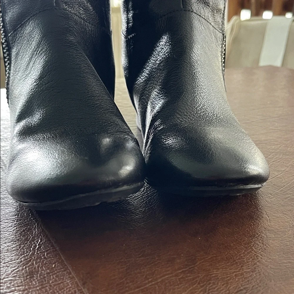 Born Black ‘TERRI’ Knee High Leather Boots Side Zip 9.5 EUC
